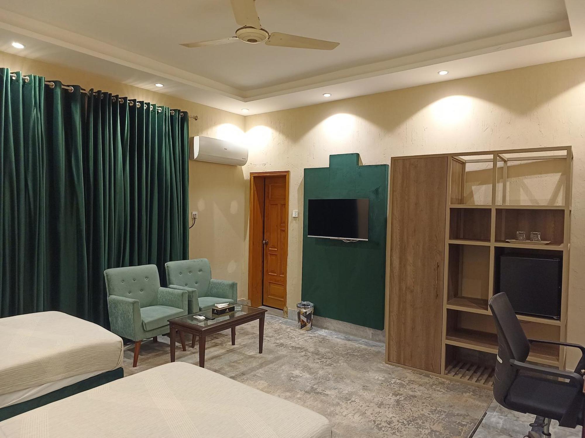 Hotel Vip Express Peshawar Exterior foto