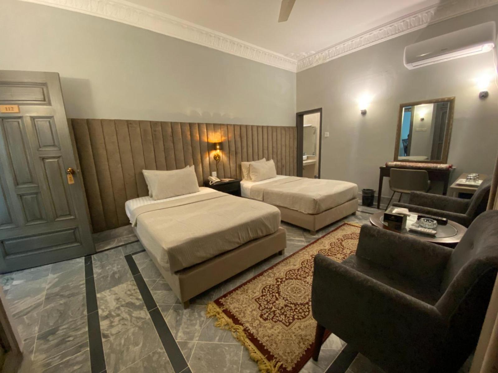 Hotel Vip Express Peshawar Exterior foto
